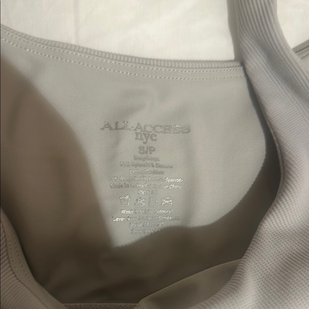 Gray Ribbed Workout Top - Picture 3 of 3
